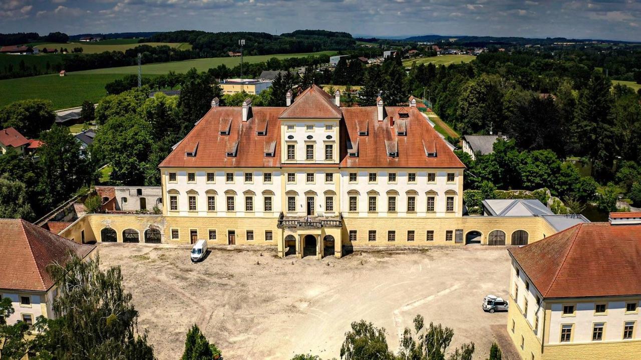Innviertler Versailles Aurolzmunster Ngoại thất bức ảnh